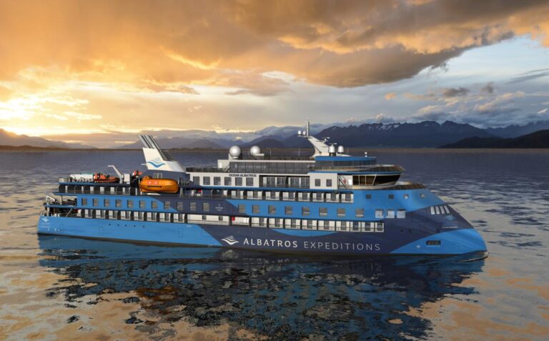 Top Antarctica Cruise Lines: Your Gateway to the Frozen Frontier