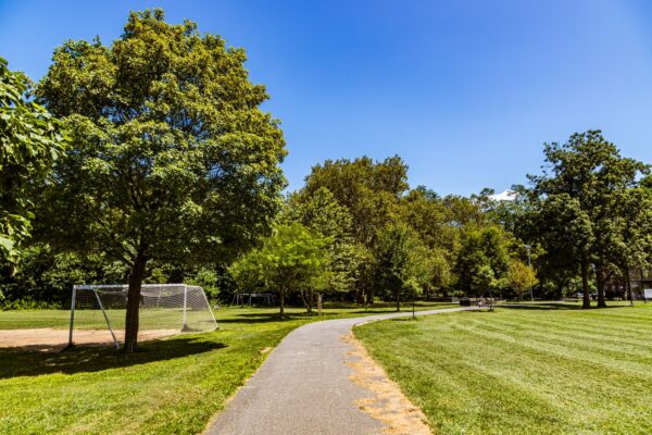 Van Cortlandt Park - Image 4