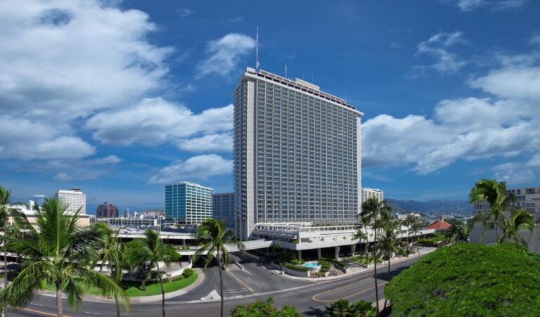 Top 10 4-Star Hotels in Honolulu