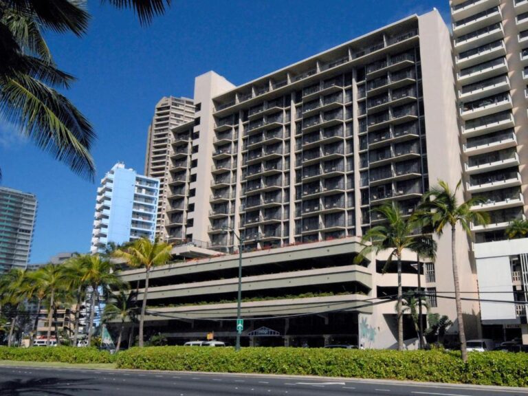 Top 10 Economy Hotels in Honolulu
