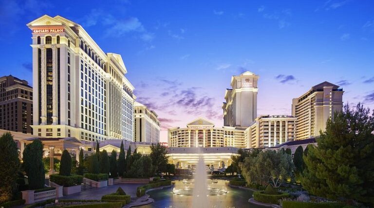 Top 10 Upscale Hotels in Las Vegas