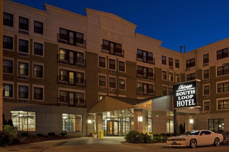 Top 10 Economy Hotels in Chicago