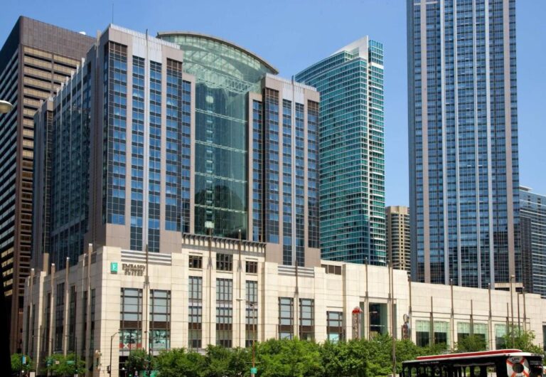 Top 10 Kids-Friendly Hotels in Chicago