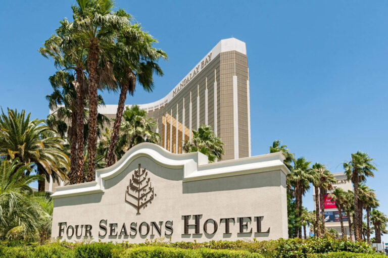 Top 10 Ultra-Luxury Hotels in Las Vegas