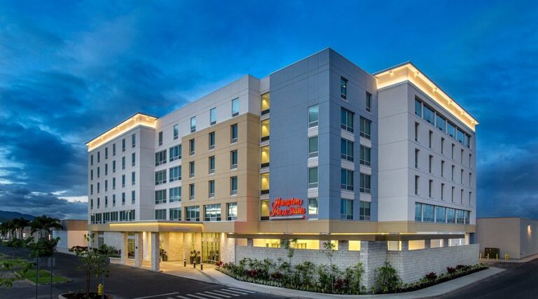 Top 10 Hotels with Free Breakfast in Honolulu