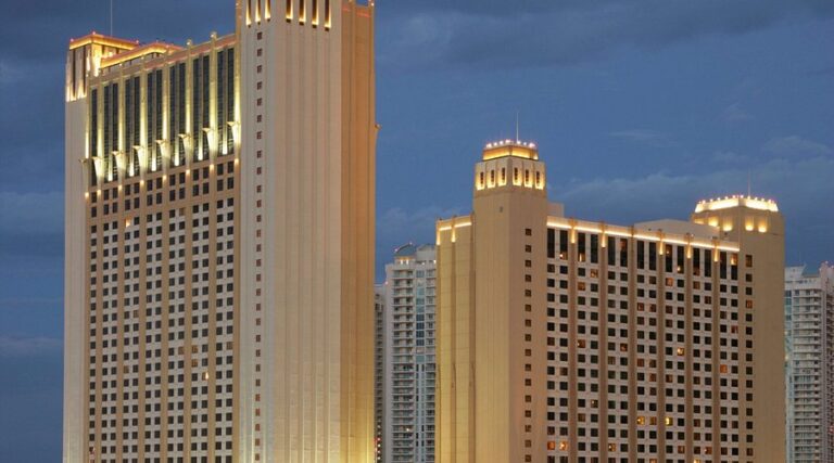 Top 10 Family-Friendly Hotels in Las Vegas