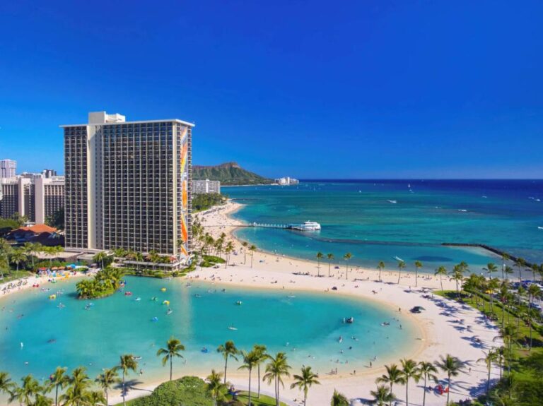 Top 10 Upscale Hotels in Honolulu