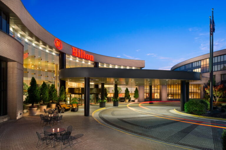 Top 10 Hotels Near Dulles International Airport