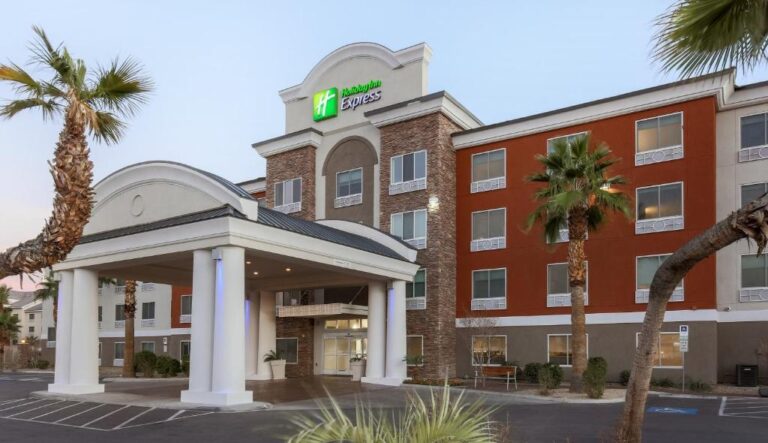 Top 10 3-Star Hotels in Las Vegas