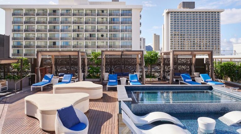 Top 10 Honeymoon Hotels in Honolulu