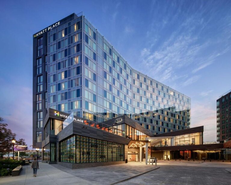 Top 10 Kids-Friendly Hotels in Boston