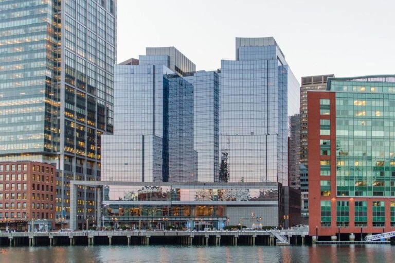 Top 10 Honeymoon Hotels in Boston