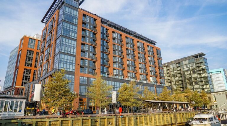 Top 10 Ultra-Luxury Hotels in Washington, DC