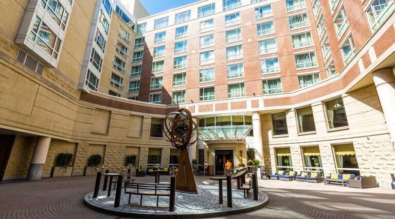 Top 10 Business Hotels in Boston