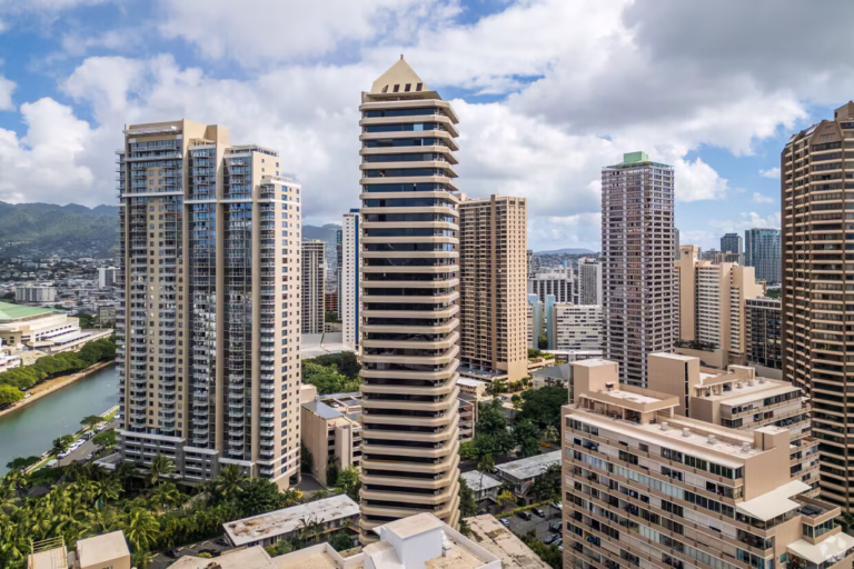Top 10 2-Star Hotels in Honolulu