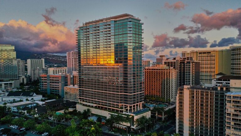 Top 10 5-Star Hotels in Honolulu