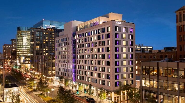 Top 10 Economy Hotels in Boston