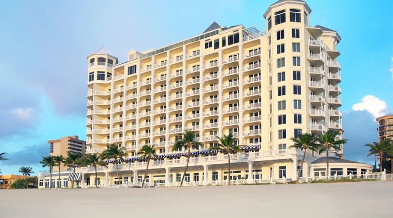 Top 10 Upscale Hotels in Fort Lauderdale